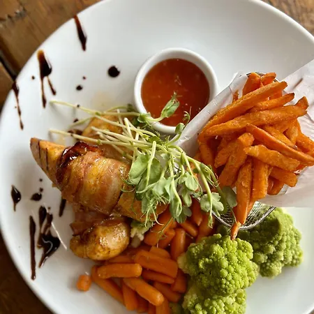 Tarasy Wang Bed and Breakfast 4*