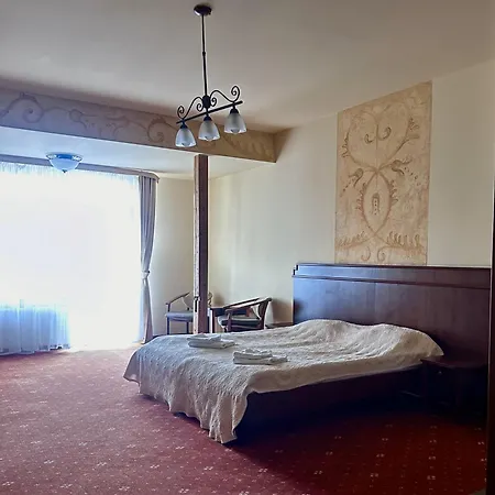 Tarasy Wang Couette-café