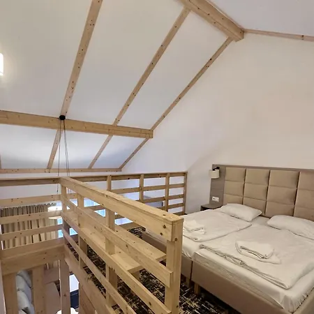 Tarasy Wang Bed and Breakfast