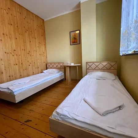 Tarasy Wang Bed and Breakfast 4*