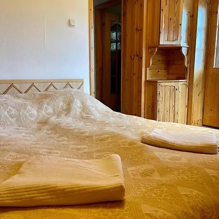 Bed and Breakfast Tarasy Wang