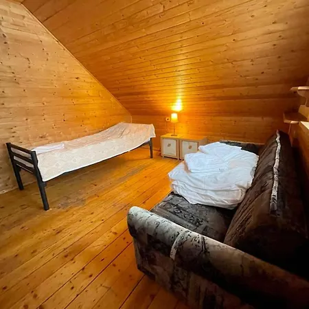 Tarasy Wang Bed and Breakfast 4*